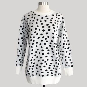 Ivory Cheetah Print Pullover Sweater Long Sleeve Riunded Neckline